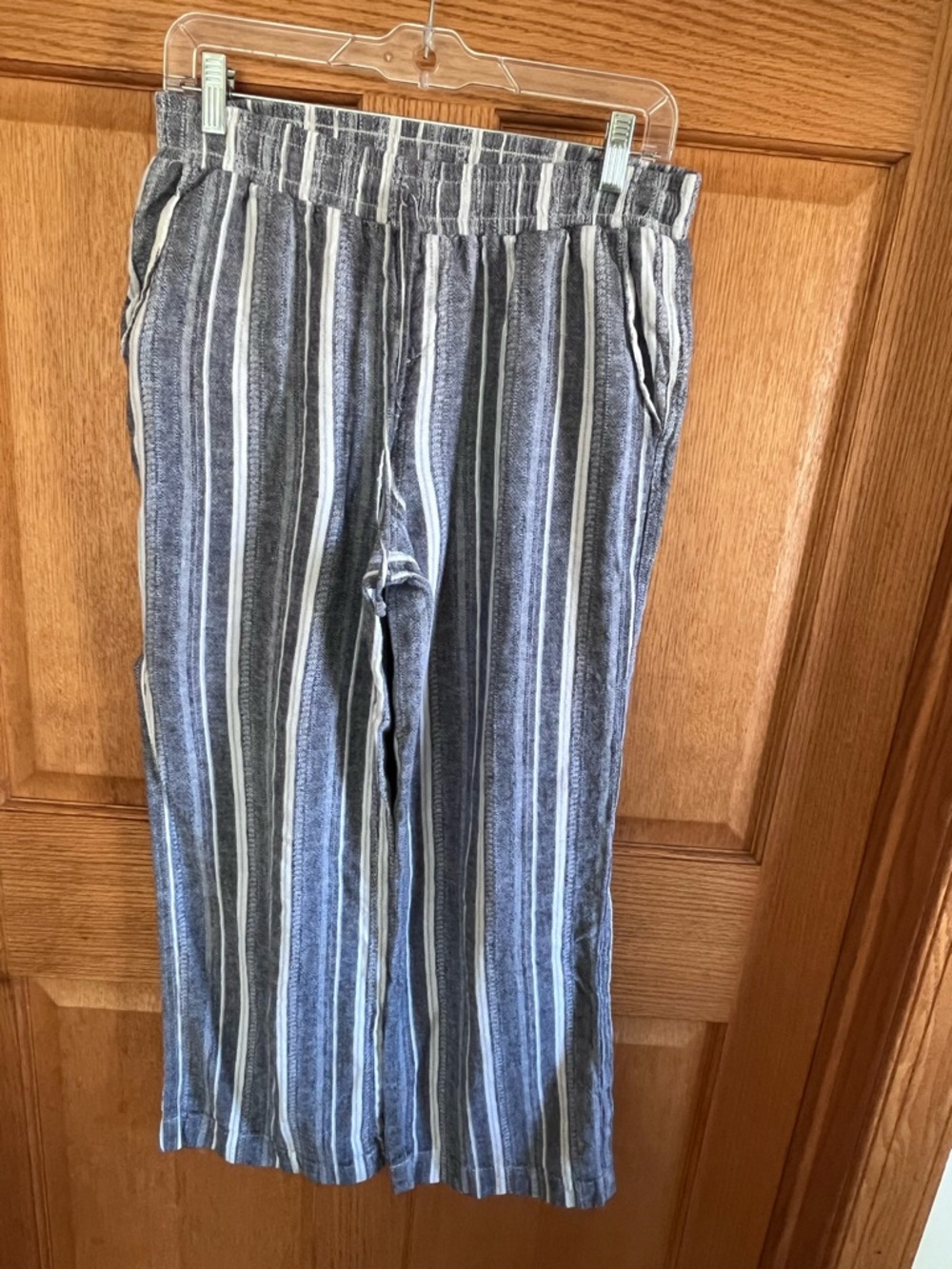 Briggs New York Blue and Gray Striped cropped Jogger Pants linen blend